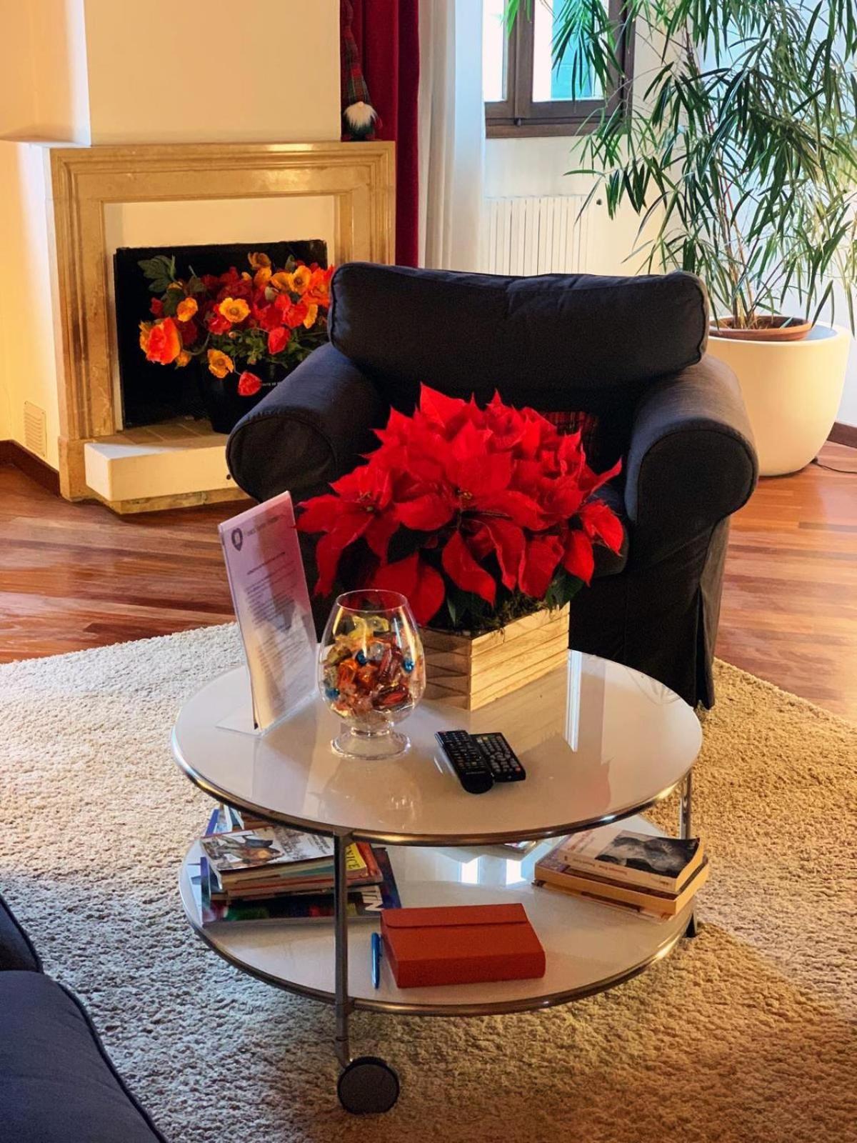 Elegant Terrace Apartment Near Piazza San Marco Last Floor No Lift Венеція Екстер'єр фото