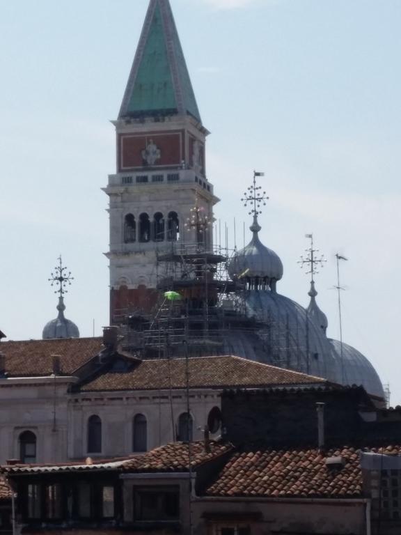 Elegant Terrace Apartment Near Piazza San Marco Last Floor No Lift Венеція Екстер'єр фото