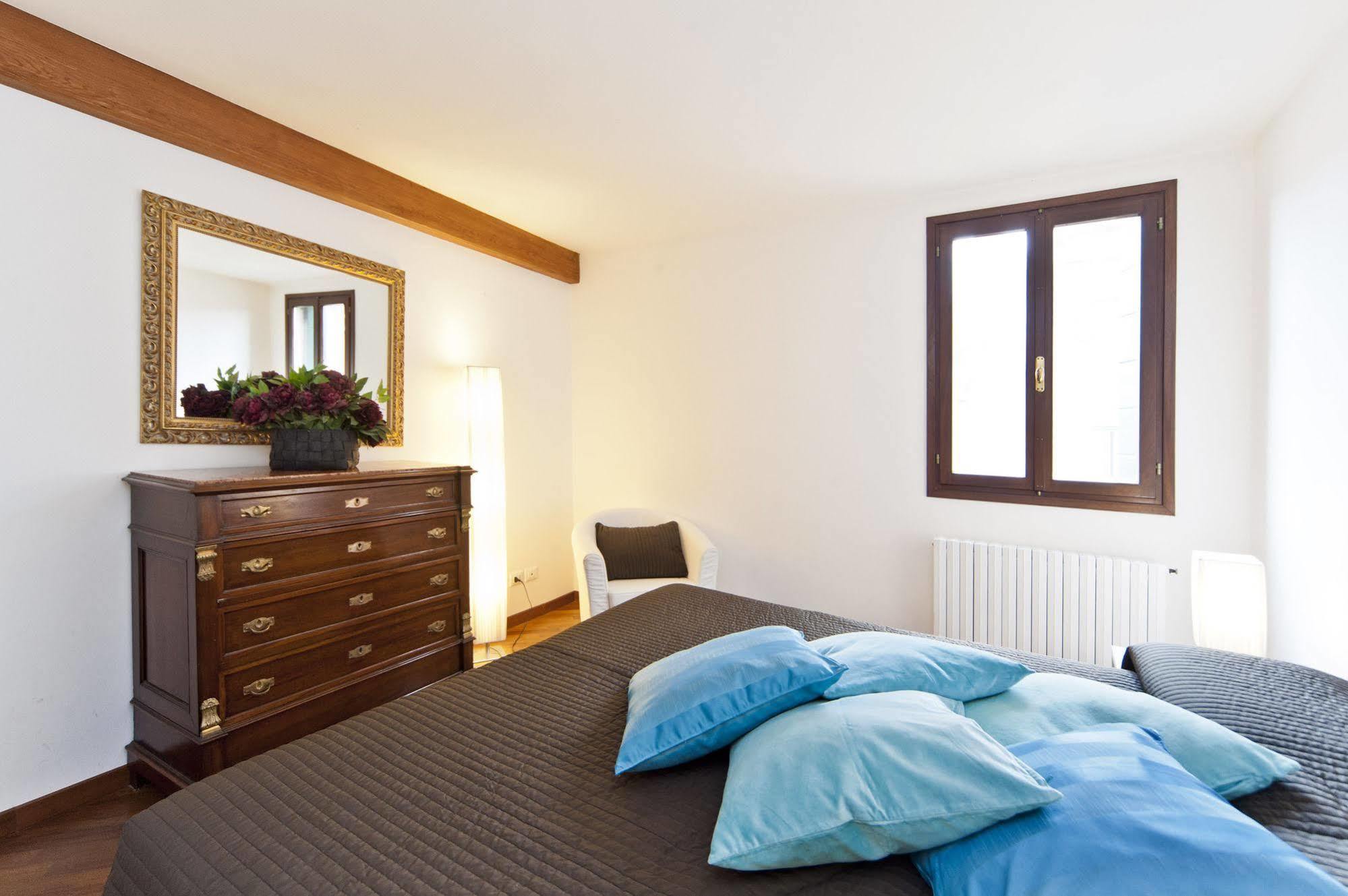 Elegant Terrace Apartment Near Piazza San Marco Last Floor No Lift Венеція Екстер'єр фото