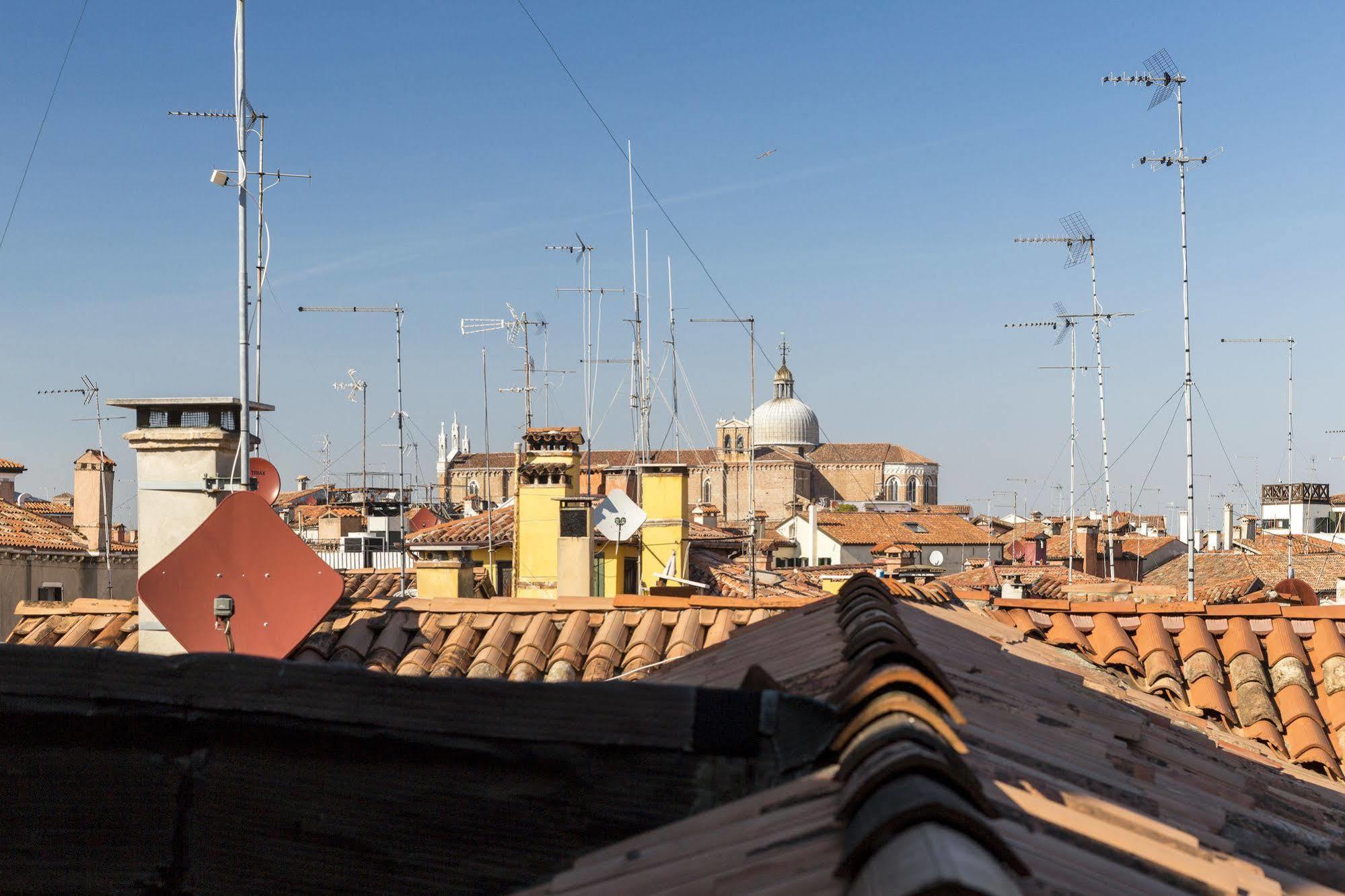 Elegant Terrace Apartment Near Piazza San Marco Last Floor No Lift Венеція Екстер'єр фото