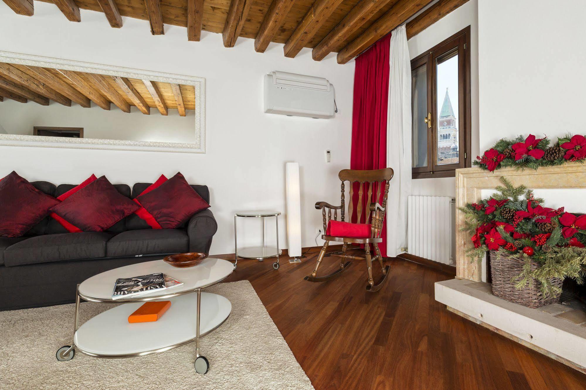 Elegant Terrace Apartment Near Piazza San Marco Last Floor No Lift Венеція Екстер'єр фото